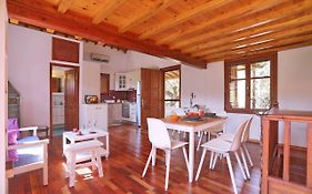 Cambos Villa